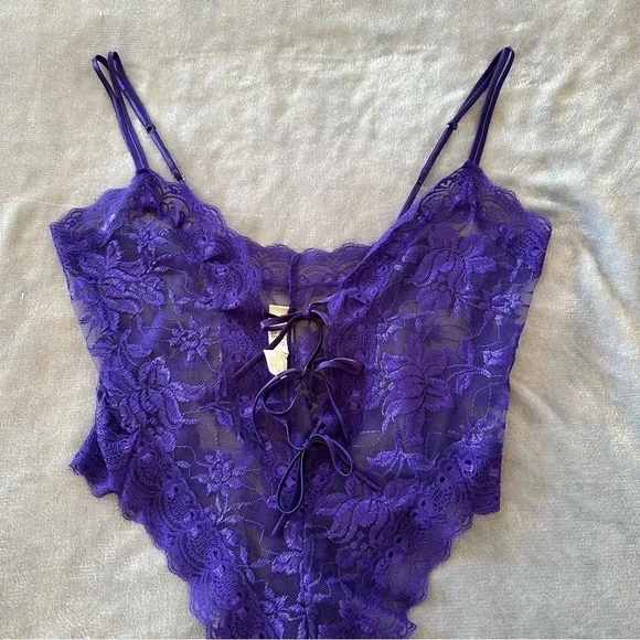 Vintage Victoria's Secret Purple Lace Lingerie Bodysuit Size M - Picture 5 of 12